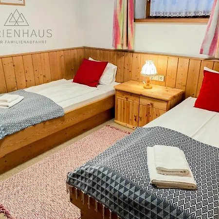 Gartenwohnung An Der Familienabfahrt Brixen im Thale Buitenkant foto